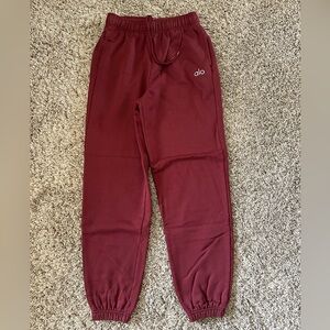 Accolade Sweatpant - XS - Red/Wine color
